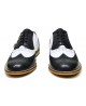 Schwarz-weiße Brogues – Nevermind – Retro-Rock-Stil