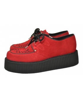 Nevermind Creepers in red suede with double rubber sole – iconic shoes for a bold and distinctive look.