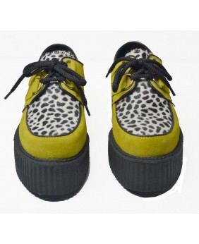 Creepers à double semelle en cuir suédé jaune et fourrure bovine léopard – Nevermind