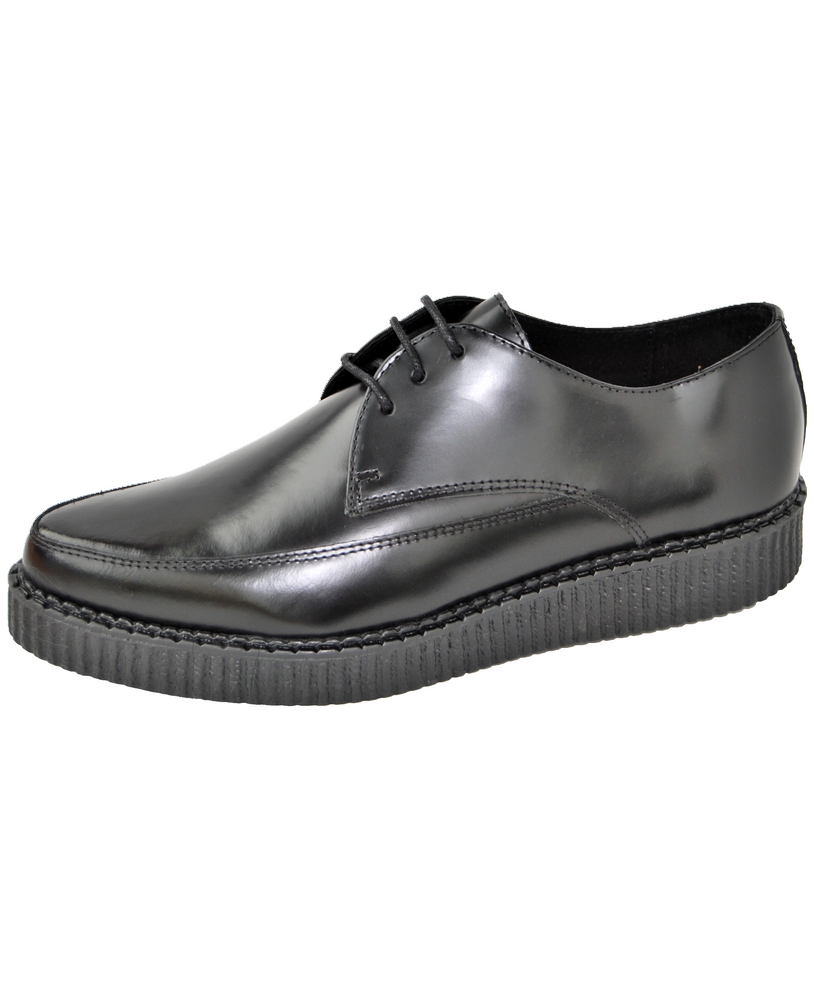 Creepers minimaliste in pelle nera, con lacci semplici e suola da 3 cm.
