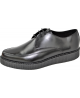 Minimalist creepers in black leather with simple lacing and 3 cm sole.
