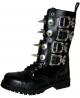 Rangers Nevermind 14 occhielli in pelle nera, con borchie metalliche e fibbie a teschio – stile goth-punk estremo.