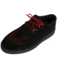 Creepers Nevermind einfache Sohle schwarzes Wildleder mit roter Schnürung und Flechtung.