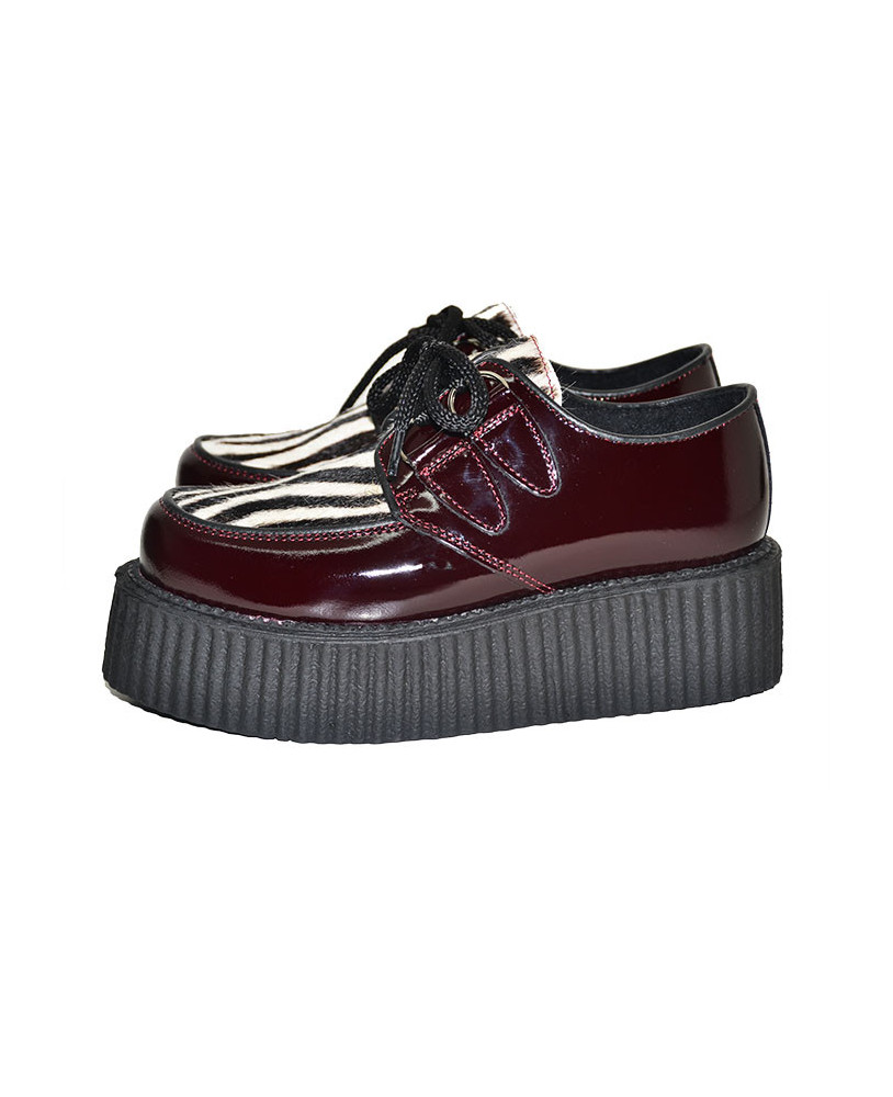 Creepers Nevermind en cuir verni bordeaux et fourrure bovine zèbre noir/blanc – sauvages, élégantes et underground.