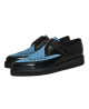 Creepers con fibbia in pelle nera e suede azzurro chiaro con motivo traforato, firmate Nevermind, con suola in gomma da 3 cm.