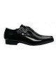 Oxford de doble hebilla Nevermind en cuero negro liso con estilo rock vintage.
