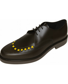 Schwarze Derby-Schuhe mit gelben Details – Glattleder – Nevermind