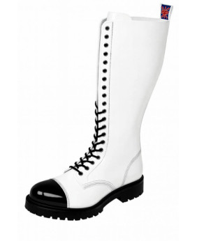 White and black patent leather rangers – 20-eyelet model by Nevermind, contrast and character.