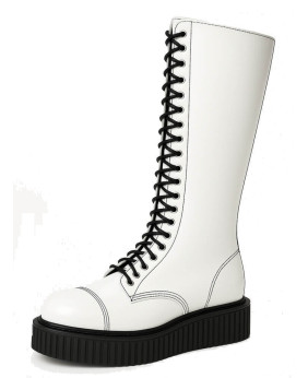 Modèle illustré : botte blanche Nevermind en cuir avec semelle creepers noire – visuel non contractuel.