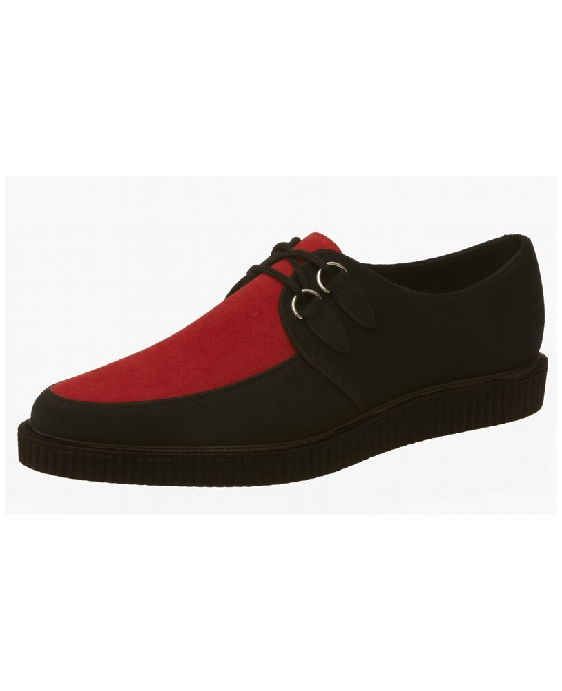 Creepers con punta en nubuck negro y rojo con suela simple de goma de 3 cm.