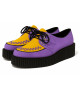 Modello Creepers Nevermind lavanda e giallo con suola doppia da 5 cm.