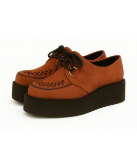 Creepers Nevermind en nubuck rouille à double semelle – chaleur et caractère sur semelle noire.
