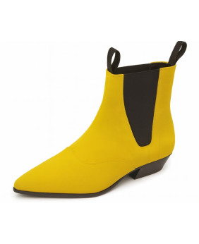 Chelsea-Stiefeletten von Nevermind in gelber Wildlederoptik.