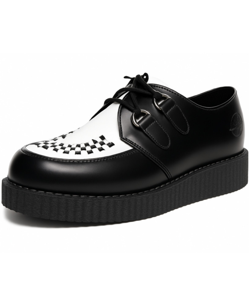 Creepers Nevermind in pelle bianca e nera con suola semplice – contrasto audace, spirito alternativo e comfort quotidiano.