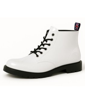 Rangers en cuir verni blanc, esprit punk minimaliste Nevermind.