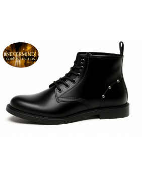 Boots en cuir noir clouté – Nevermind Core Collection