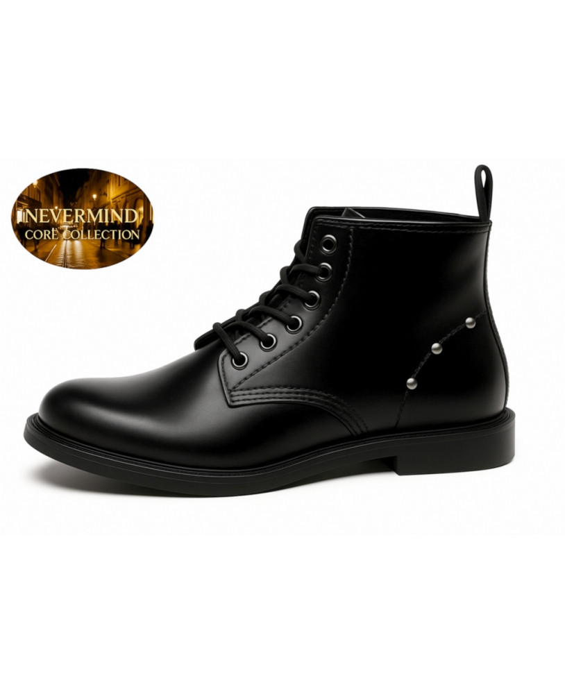 Boots en cuir noir clouté – Nevermind Core Collection