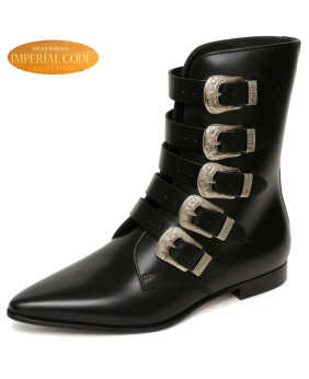 Boots à 5 boucles en cuir noir lisse, Nevermind Imperial Code Collection.