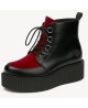 Nevermind Creepers Boots aus rotem Samt und schwarzem Leder