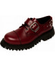 Rangers-Schuh aus bordeauxrotem Leder mit Schnallen und Schrauben.