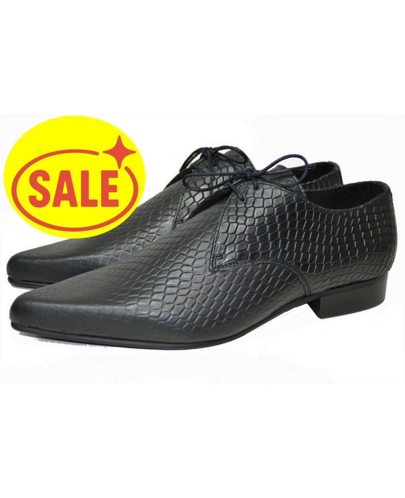 Black Textured Snake‑Pattern Oxford – Nevermind