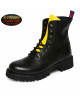 Schwarze Leder Ranger Boots mit 8 Löchern und gelber Languette – starker Look, robuster Komfort.