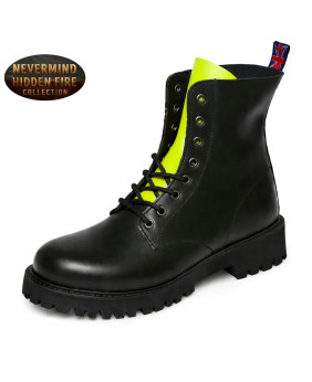 Black leather 8-eye ranger boots with neon green tongue — strong impact, raw style, lasting comfort.