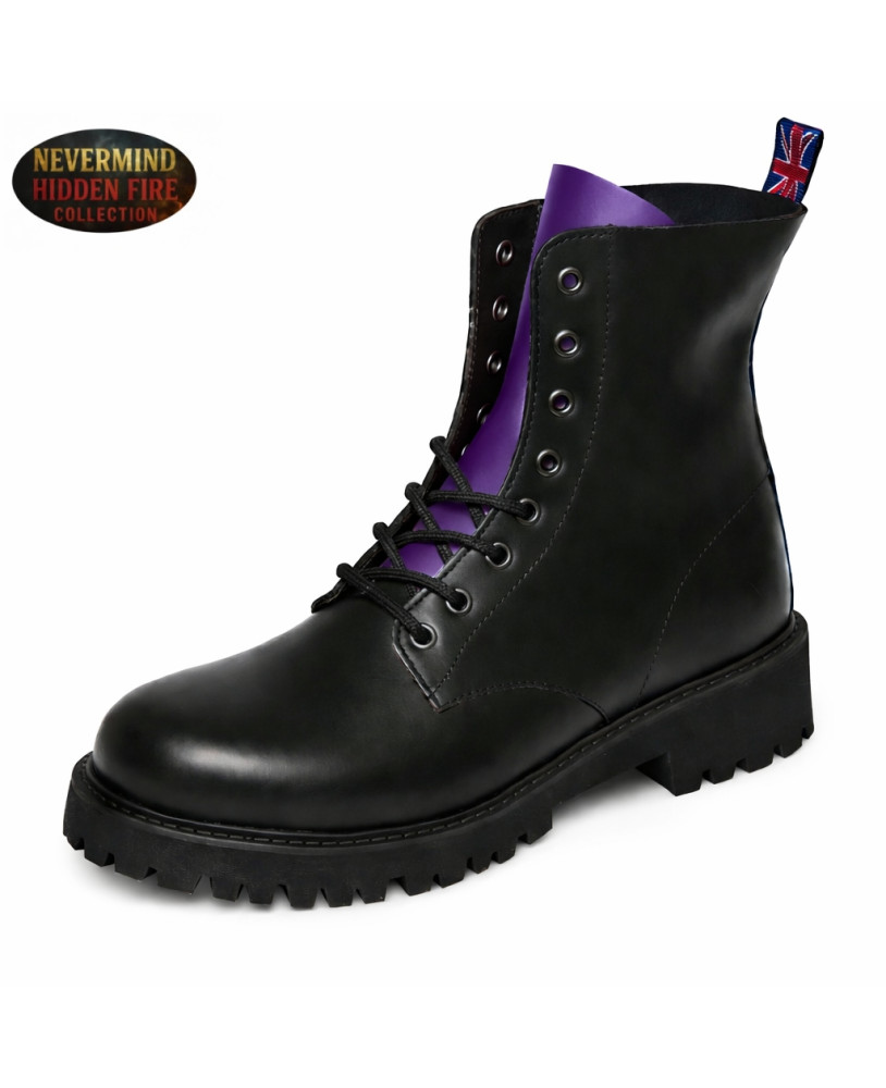 Rangers neri in pelle a 8 fori con linguetta viola — tocco ribelle e comfort che dura.