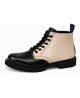 Borceguíes Nevermind cuero negro y efecto python beige con 6 ojales y suela de caucho natural.