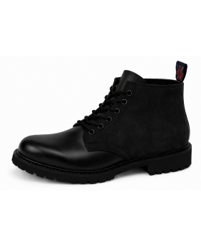 Rangers Nevermind cuir noir et nubuck noir avec 6 œillets et semelle caoutchouc naturel.