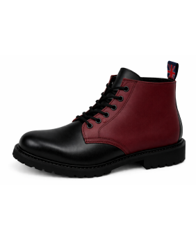 Rangers Nevermind cuir noir et bordeaux avec 6 œillets et semelle caoutchouc naturel.