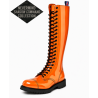 Anfibi Ranger Nevermind Shadow Command a 30 fori in pelle verniciata arancione con occhielli neri.