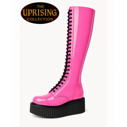 Botas plataforma The Uprising de 30 ojales en cuero charol rosa con suela creeper UMD negra de 5 cm.