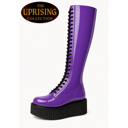 Stivali platform The Uprising a 30 occhielli in pelle verniciata viola con suola creeper UMD nera da 5 cm.