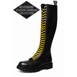 Rangers Nevermind Shadow Command in pelle nera con 30 occhielli e lacci gialli a contrasto.