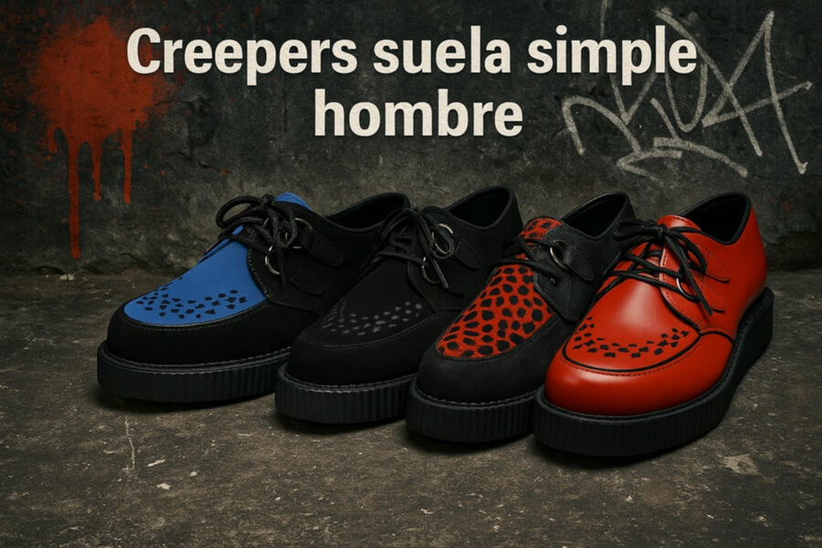 Cuatro zapatos tipo creeper de suela gruesa, cuero negro con detalles en azul, negro, leopardo y rojo, sobre fondo urbano.