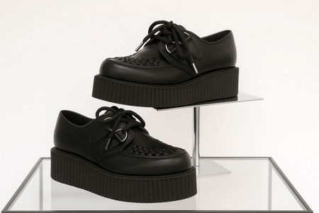 "Nevermind Creepers UMD with double 5 cm sole in black, side view"